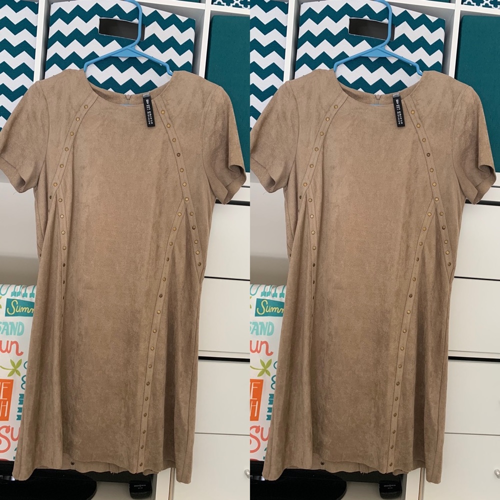 Short sleeve velvet dress